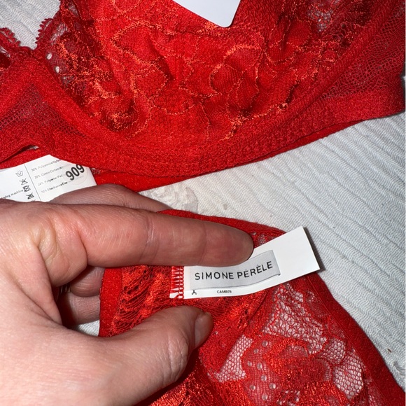Simone Perele Red Lace Lingerie Set bra 34/36 B and thongs M - Picture 10 of 15